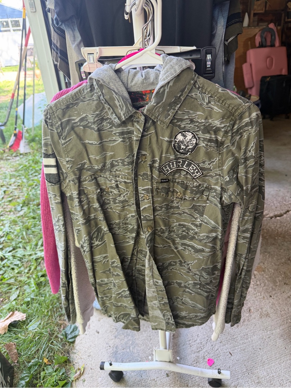 Hurley Women’s Green Camo Hooded Long-Sleeve Shirt